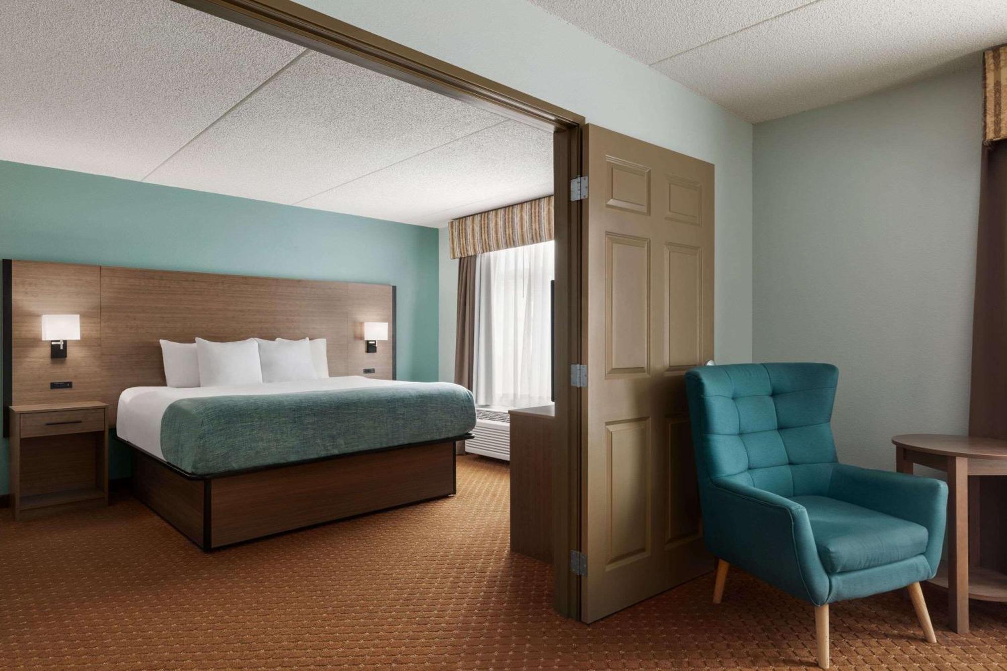 Wingate By Wyndham Louisville East Экстерьер фото